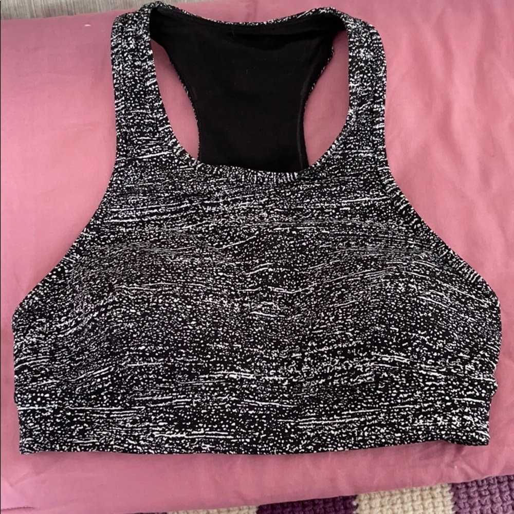 Lululemon sports bra